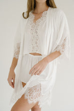 Load image into Gallery viewer, Selene Robe