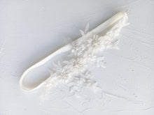 Load image into Gallery viewer, Aurore Garter Silver