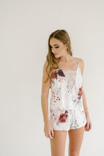 Load image into Gallery viewer, Floral Emily
